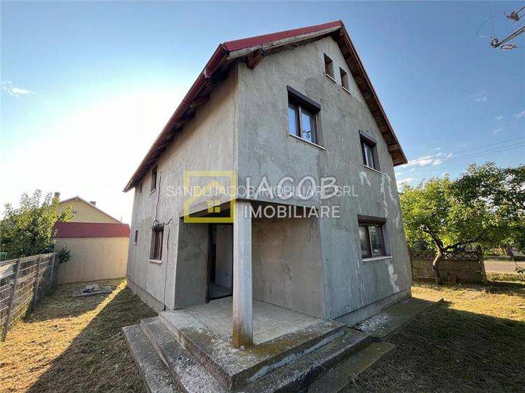 Casa ''''la gri'''' P+M, Dumbrava -Itesti, jud Bacau - 2