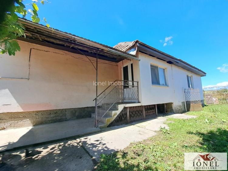 Casa de vanzare in Razboieni - Cetate - 2