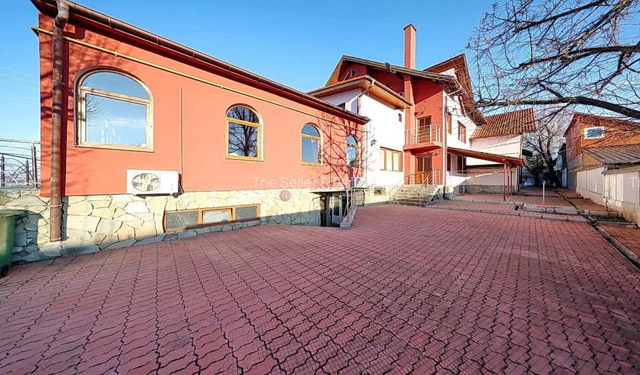 Cladire cu multiple destinatii - 27