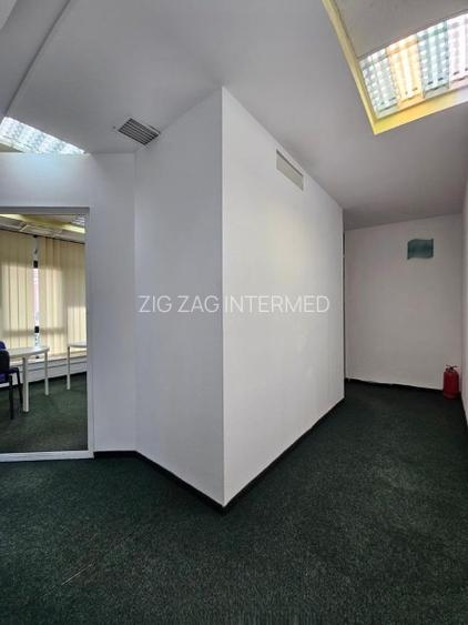 Bd Mamaia, spatiu birouri, amenajat, mobilat - 13