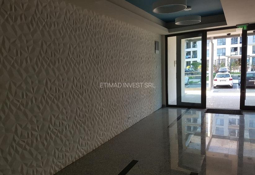 STUDIO MOBILAT  -50 M DE SHUT UP BEACH -MAMAIA NORD -75000 EURO - 24