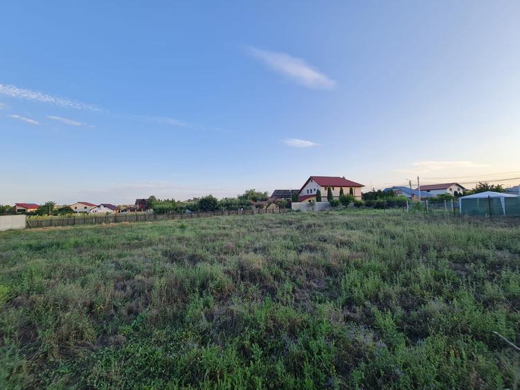 Vanzare teren intravilan 950mp, Sat Costi, Jud. Galati, cu utilitatile la limita