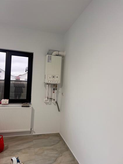 Agenție imobiliară vindem casă in Lumina