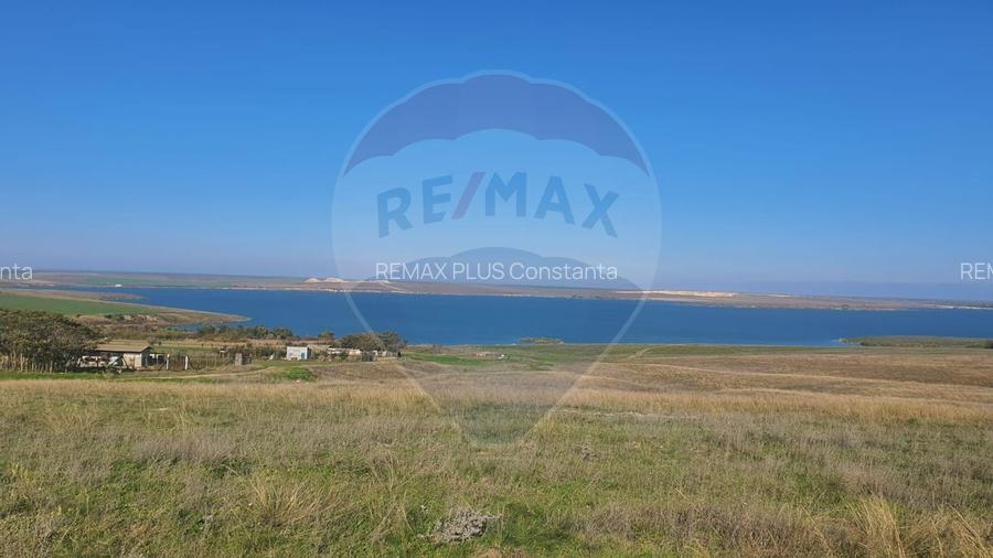 Teren extravilan de vanzare - Navodari - 2