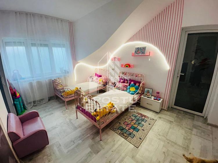 Casa individuala de vanzare, vatra satului Sag, teren de 1.800 mp, mobilata - 38