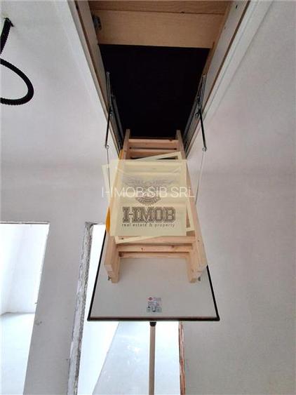 Casa cu 4 camere 2 bai si 300 mp teren in zona Calea Cisnadiei - 11