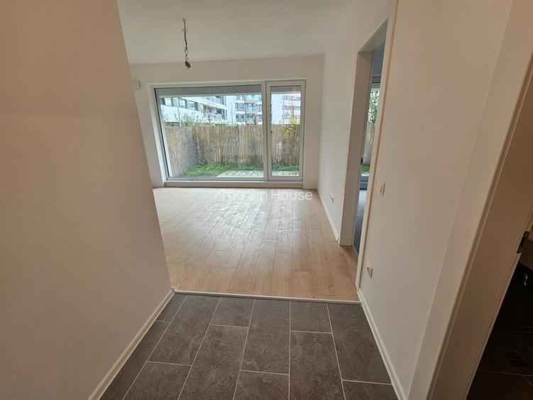 Atria Urban Resort - Sectorul 1 - zona Mall Colosseum - Piscina interioara - 3