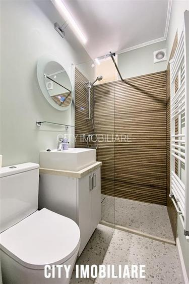 Prima inchiriere! Apartament 2 camere, renovat complet, Ultra Central,  Piata Mi - 13