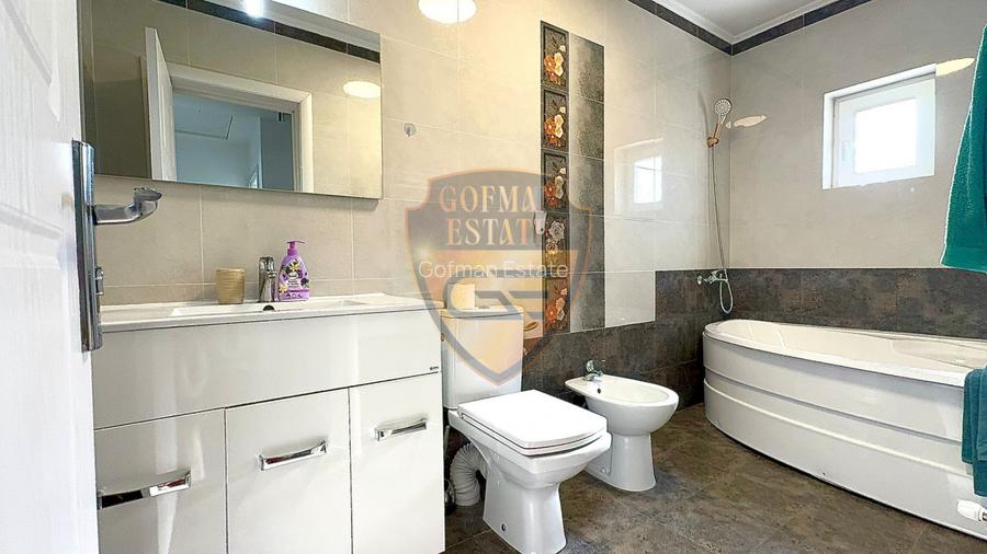 Casa 4 camere, Mamaia Nord, P+1, 107 mp utili, balcon, terasa, gaze, 2 bai - 28