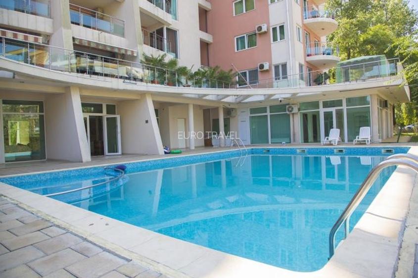 apartament 3 camere ,  St. Vlas (Piano Bar), pt. lunile de vara 1500 euro/luna - 2