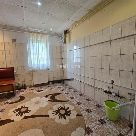 Apartament 2 camere Decomandat. Gara - 10