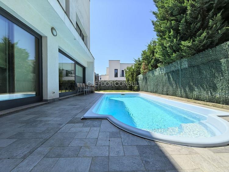 Vila de Lux in apropiere de British School - 22