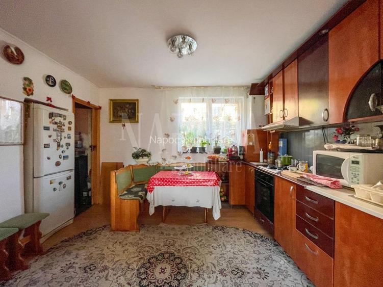 Casa 7 camere de vanzare in Floresti - 7