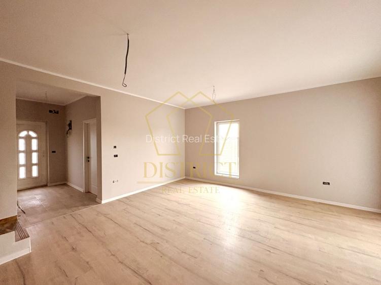 Duplex cu 4 camere, despărțit prin camera tehnica | Mosnita Veche - 3