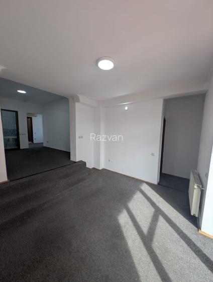 Apartament de 6 camere in vila  - 16