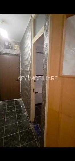 De vanzare garsoniera, pretabil spatiu comercial, 13 Septembrie - 4