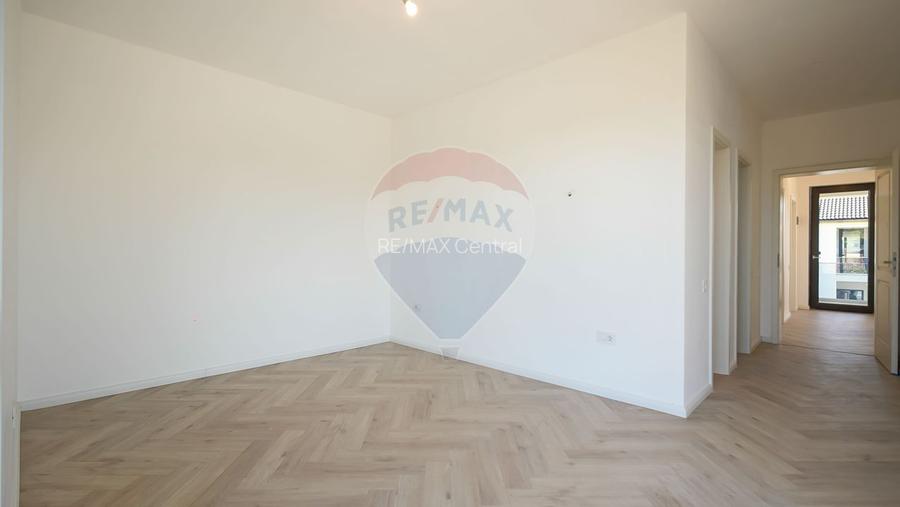 Casă / Vilă cu 5 camere de vânzare - 12