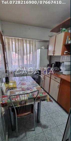 Apartament 3 camere, situat in Targu Jiu, Str. Gheorghe Magheru - 2