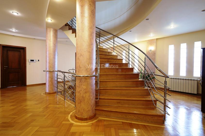 Parcul Carol - Metrou 8 minute, vilă impresionantă 700 mp și teren de 720 mp - 16