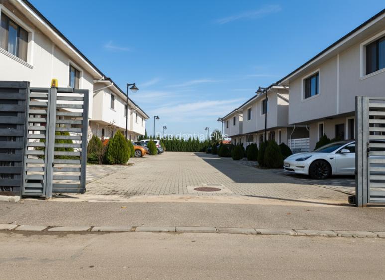 Vila tip Townhouse / 23 august/ Lidl/ aproape de scoli si magazine – Otopeni - 2