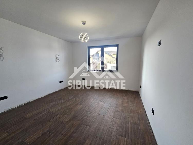 Casa individuala 4 dormitoare, curte mare - 5