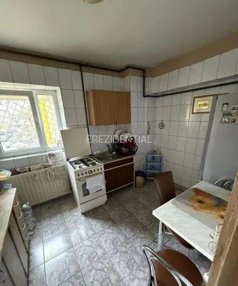 Apartament 4 camere  decomandat – Rahova - Sebastian - 6