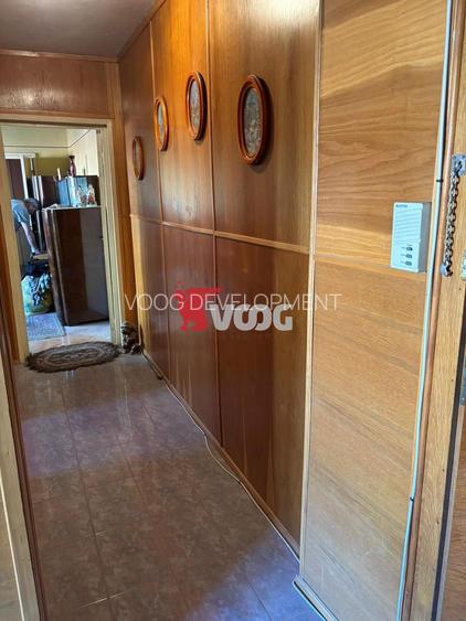 Apartament 3 camere -Complexul Studentesc -etaj 2 - 11