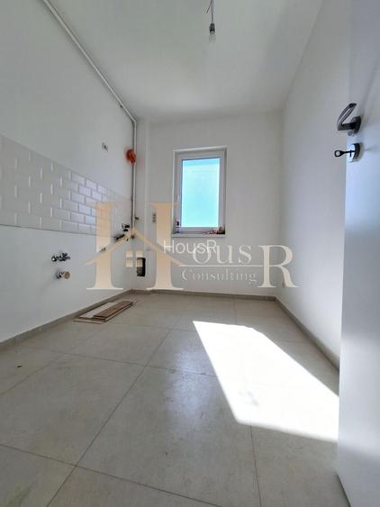 APROAPE DE UZINA DE APA. GRADINA PRIVATA. - 7