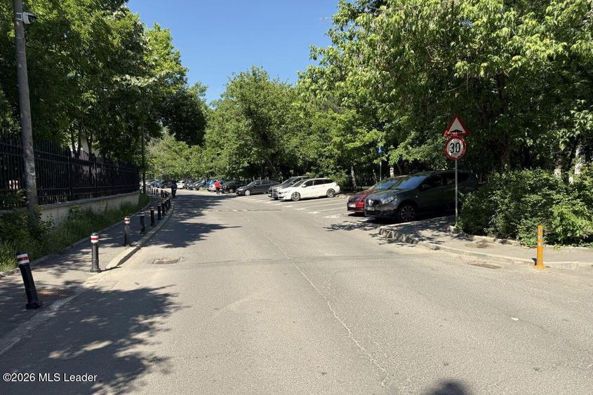 Parc Drumul Taberei, 50 mpu, etaj 2, decomandat, 5 minute de metrou - 24