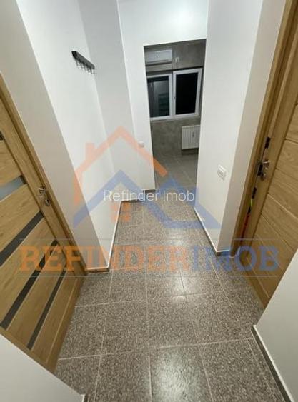 Garsoniera renovata, bd. Obregia, vedere stradala - 3