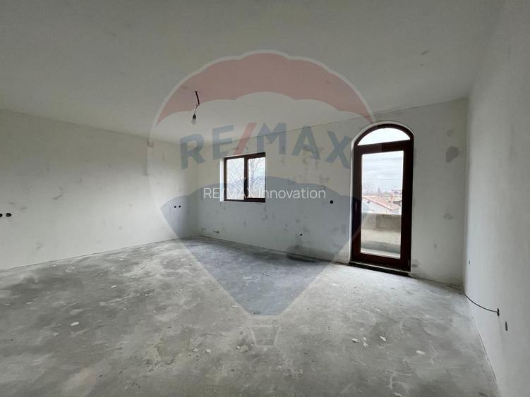 Investitie/Vanzare-  Vilă cu 5 camere la 45 minute de Bucuresti - 33