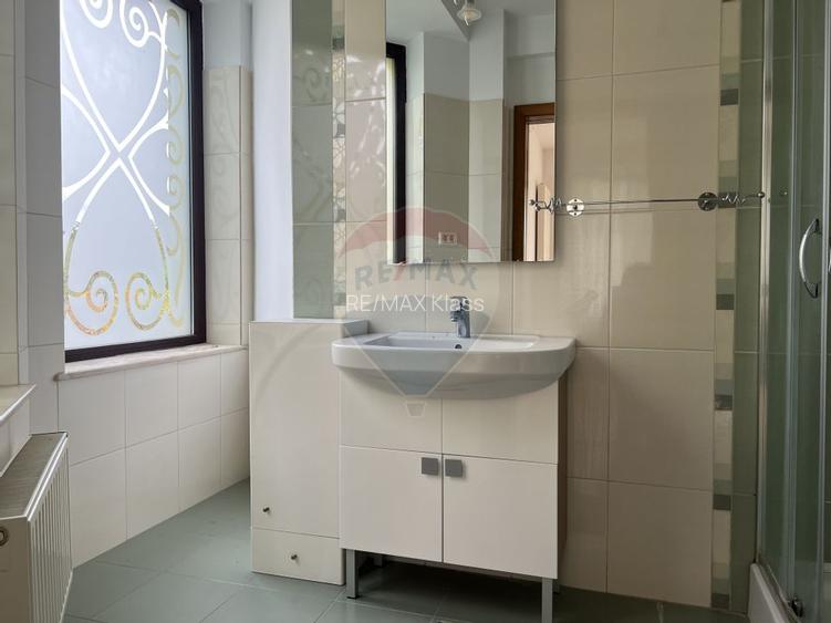 Casă / Vilă cu 5 camere de închiriat în zona Pipera - 24