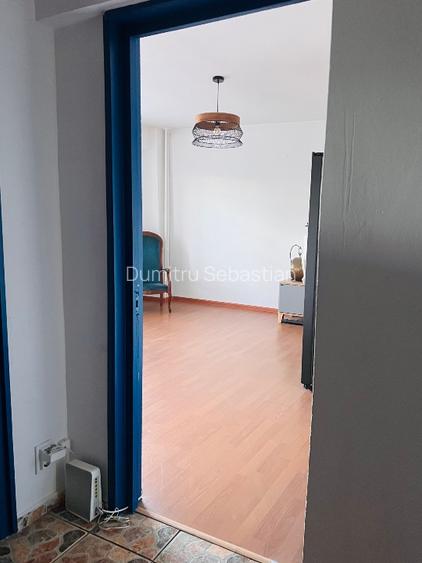 Proprietar, vând apartament cu 3 camere, luminos   - 10