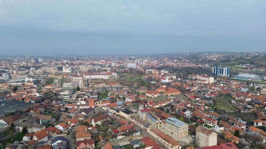 Teren 12000 mp de vanzare langa Cetatea Oradea - Proiect Brownfield - Mixed Use