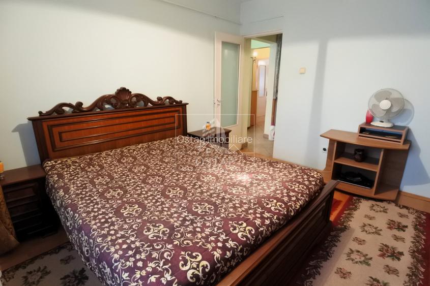 Zona Nord - 22 Decembrie - apartament 3 camere decomandate - 72.000 EURO - 3