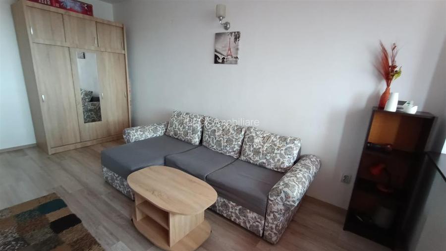 Garsoniera decomandata zona Garii - 4