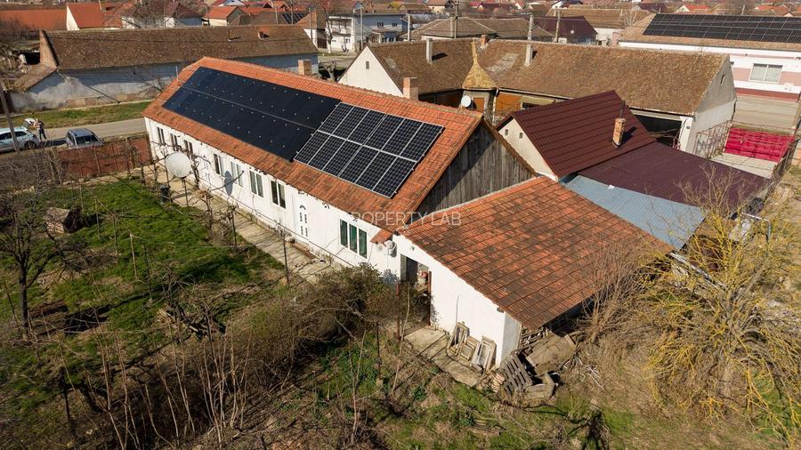 Casă  Sântana cu 3 camere și panouri fotovoltaice - 11
