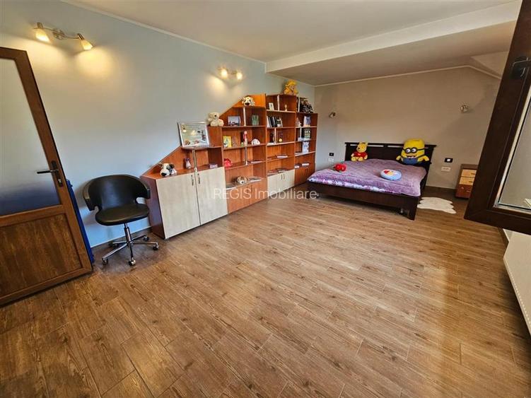 Casa multifunctionala cu Spatiu Comercial COMISION 0 - 8