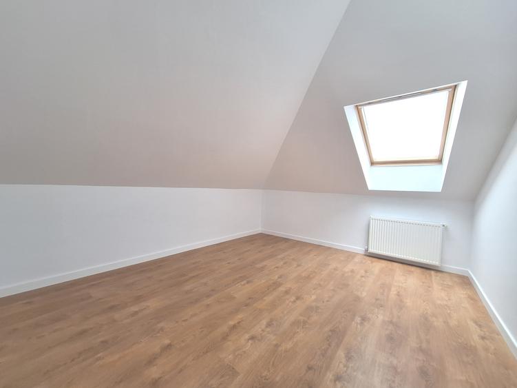 Apartament cu 4 camere, 61,43 mp, zona JISK