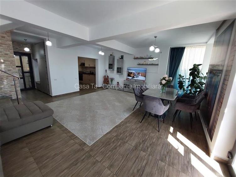 Vila deosebita pe Soseaua Rediu vis-a-vis de lac - 23