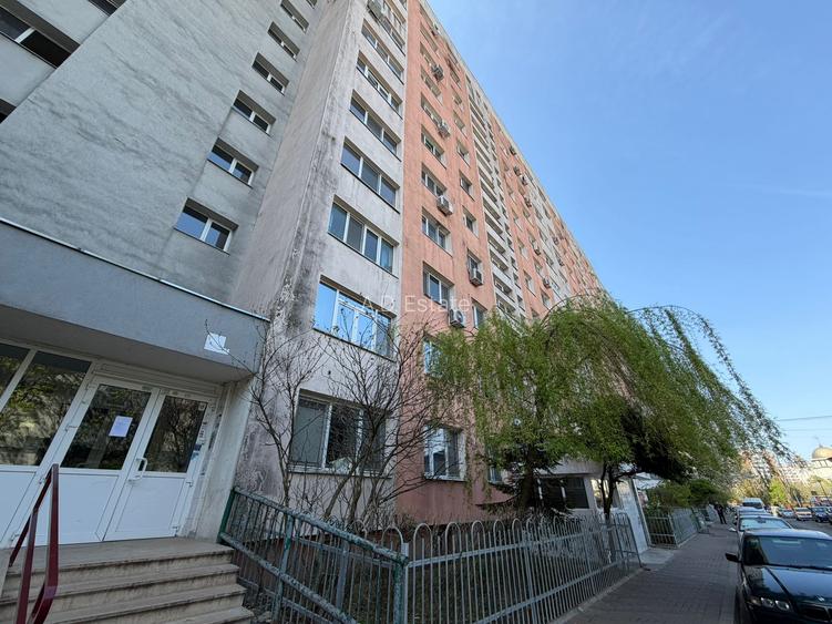 Garsoniera Titan 31 Mp Bloc 1978 Reabilitat Instalatii Schimbate 6 Min Metrou - 12