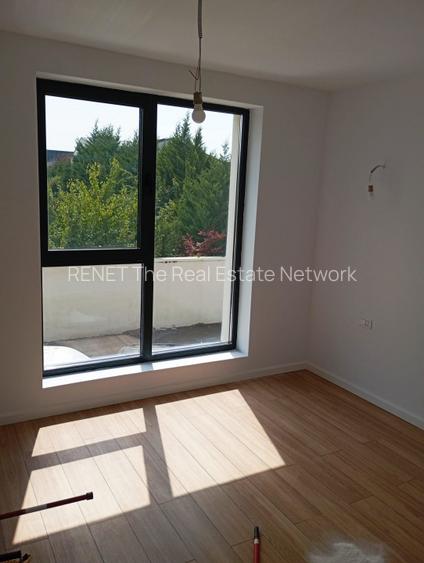 Vila Tunari str. Paris, 5 camere, curte 300  mp, 400 mp construiti - 21