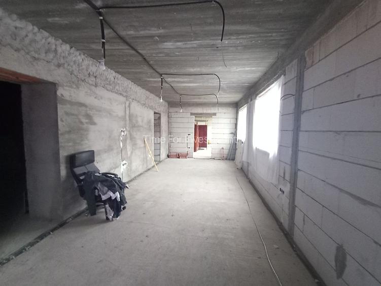 Casa Individuala Suprafete Generoase, Teren Mare, La Rosu - 9