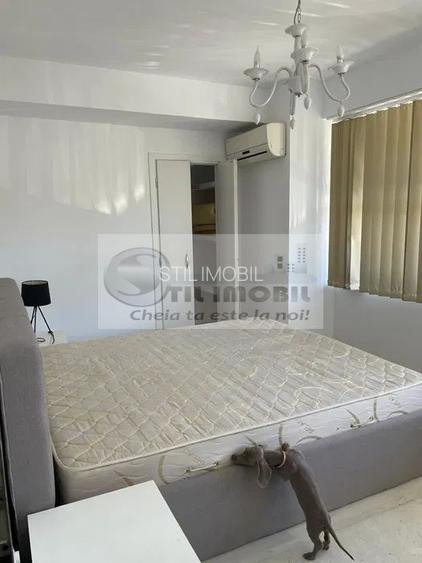 Apartament 2 camere Podul de Fier--580euro - 2