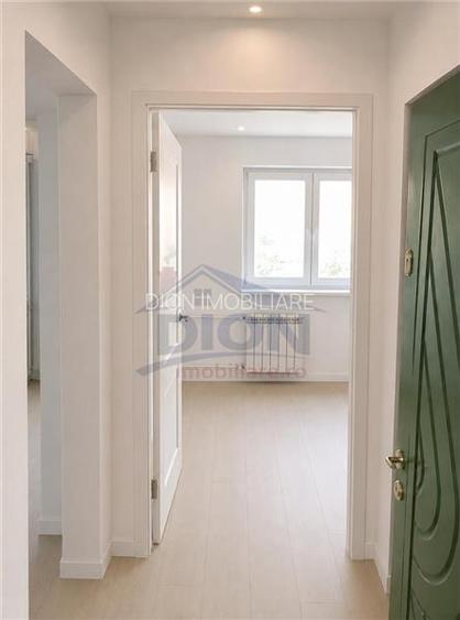APARTAMENT 2 CAM, METROU 1 DECEMBRIE - 3