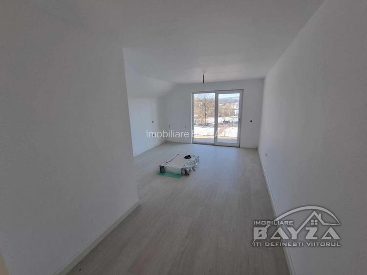 Comuna Rus, casa P+E, teren 1200 mp - 15