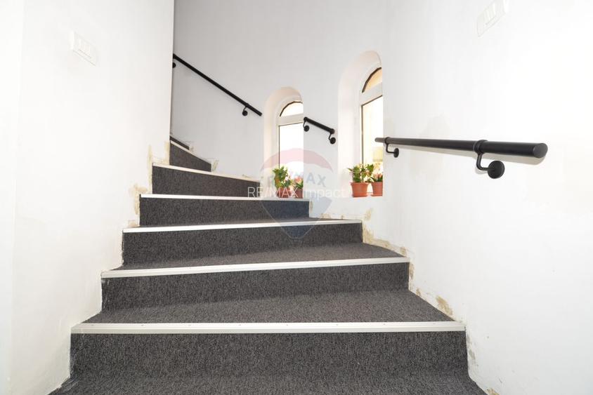 Spațiu comercial 13 camere de vanzare in Drumul Taberei Bdul Timisoara - 17