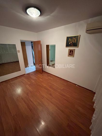 Alexandru Obregia,Straduintei Statie STB 1-2 Min,Piata Berceni - 7