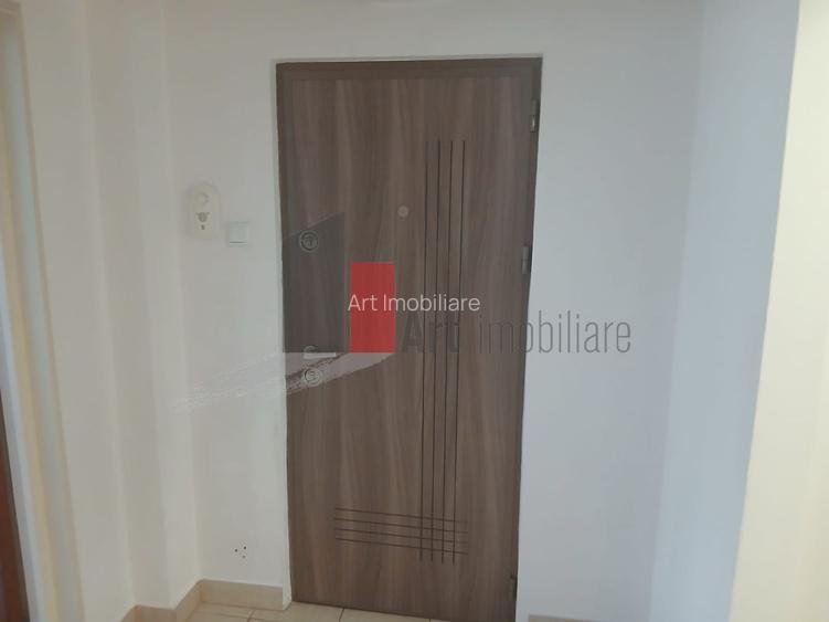 3 Camere Universitate - Parcul Cismigiu - 8