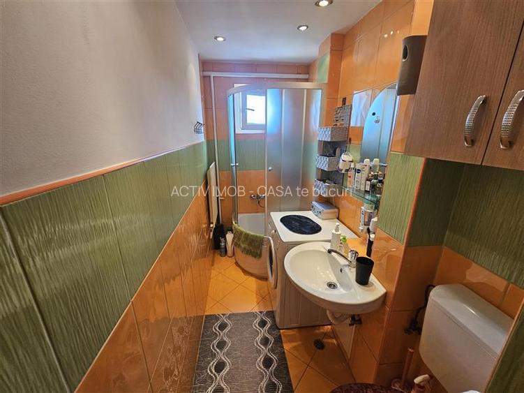 Resita, 2 Cam. Dec., Mobilat+Utilat, Micro 1 - 8